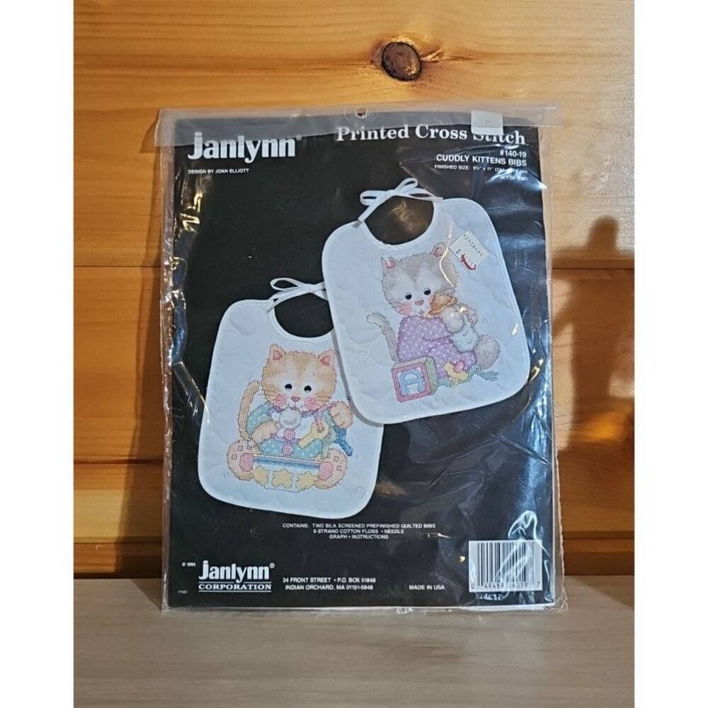 NIP Janlynn Cuddly Kittens Printed Cross Stitch Kit Set 2 Bibs